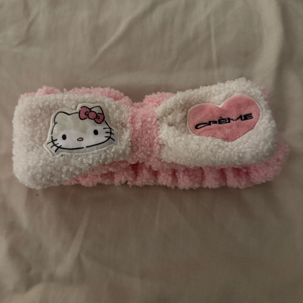 Hello Kitty Hair Spa Headband.